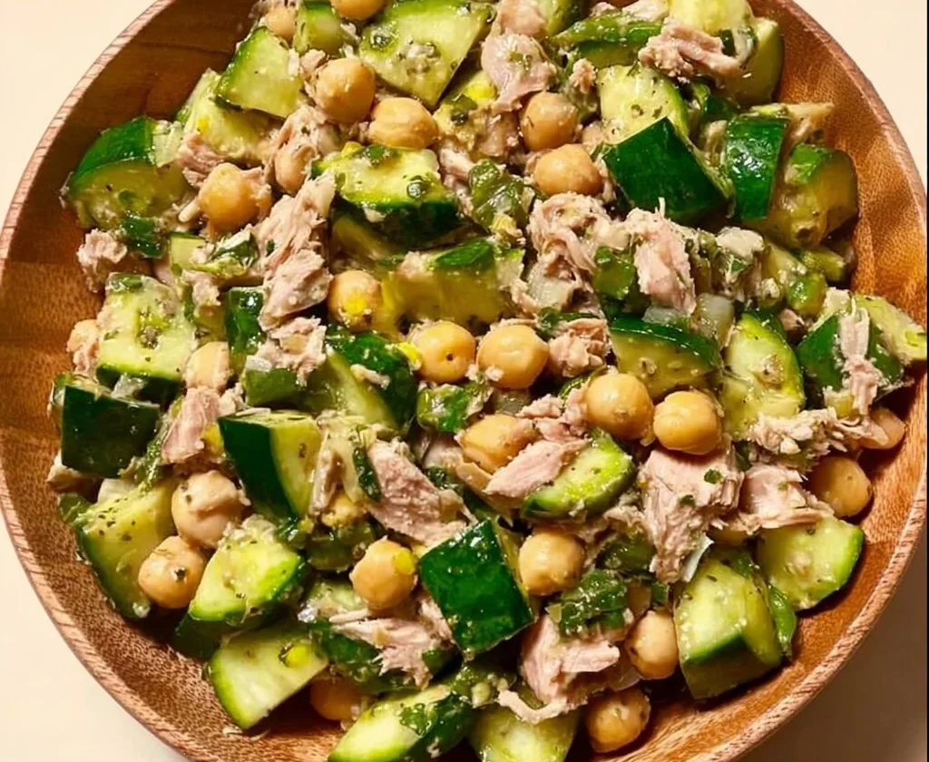 Ricetta insalatone con ceci in scatola e ingredienti freschi