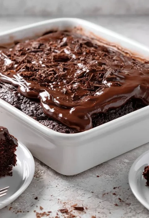 Torta al cioccolato facile e deliziosa, perfetta per ogni occasione.