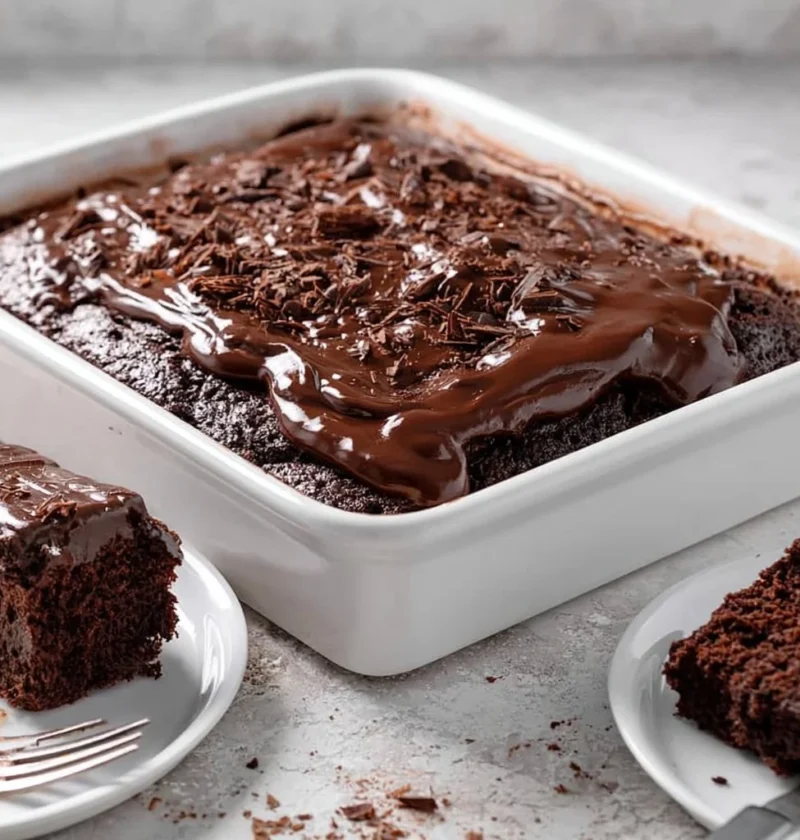 Torta al cioccolato facile e deliziosa, perfetta per ogni occasione.