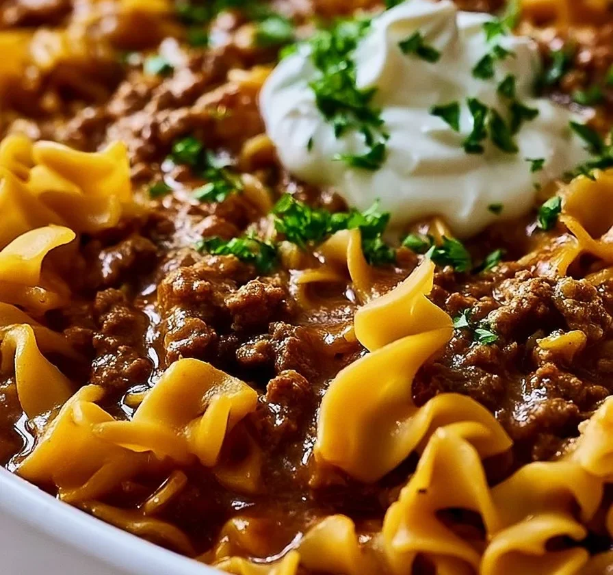 Casseruola di Noodles con Manzo, piatto appetitoso e ricco di sapore