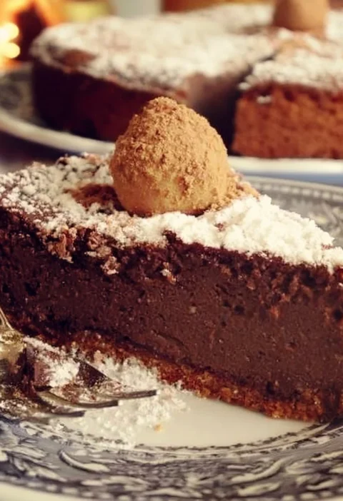 Crescionda di Spoleto, dolce tradizionale umbro con cioccolato e mandorle
