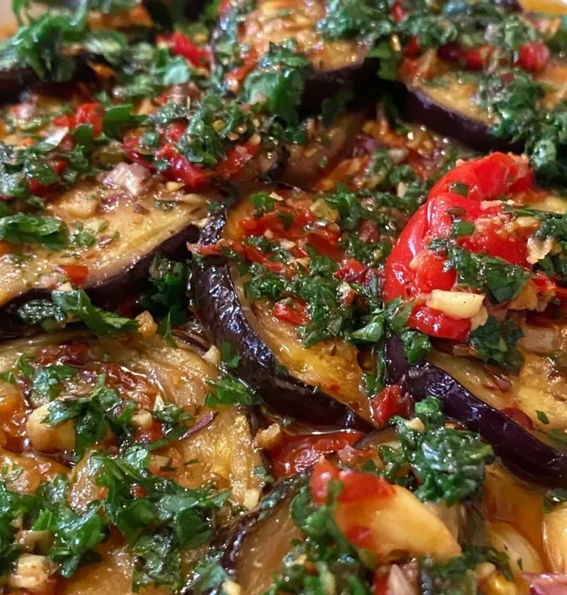Melanzane alla Scapece: un piatto tipico e gustoso della tradizione culinaria italiana.