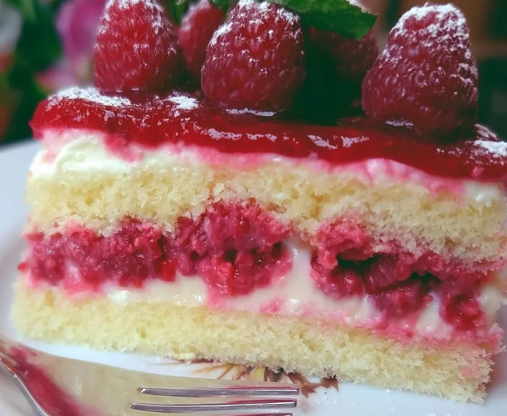 Torta Paradiso ai Lamponi, dolce soffice e gustoso con lamponi freschi