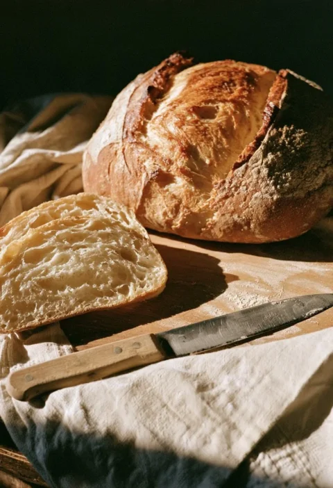 Pane fatto in casa fresco e croccante