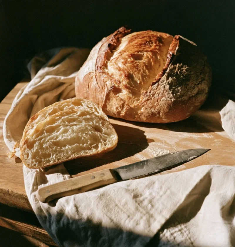 Pane fatto in casa fresco e croccante